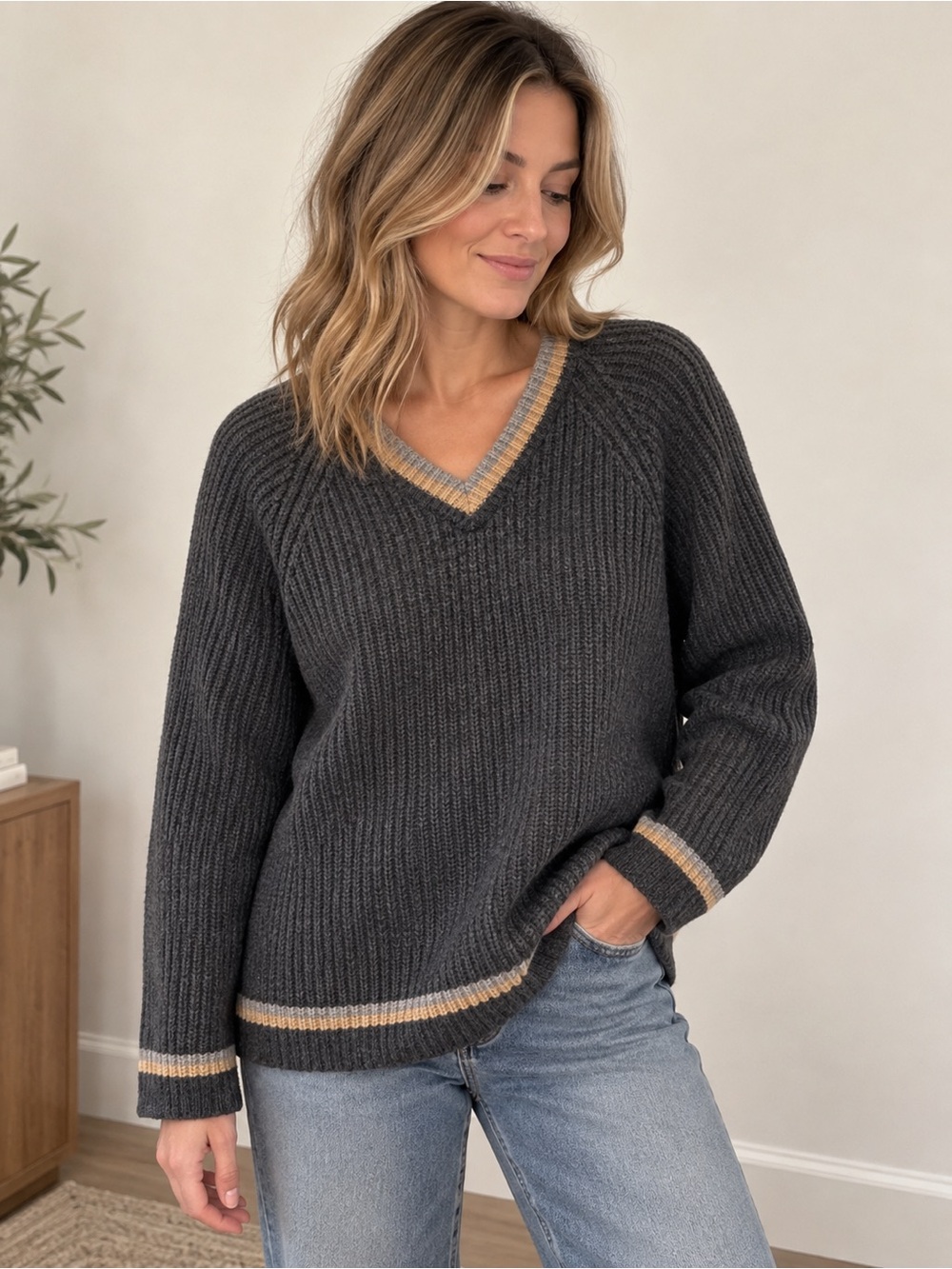Roots Lambswool Blend V-Neck Chunky Knit Sweater Grey Tan - large